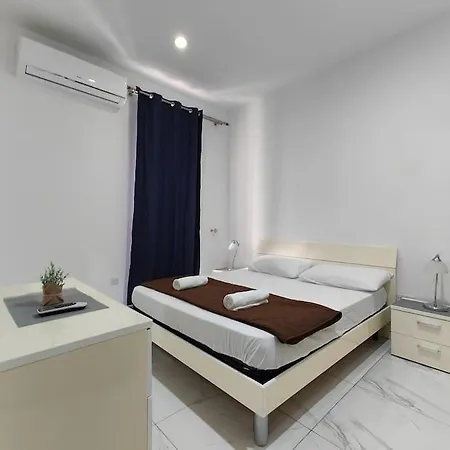 1 Bedroom Apartment In Sliema, Malta Exterior photo